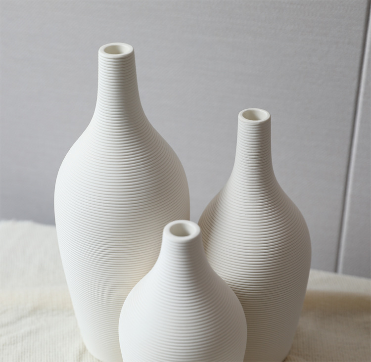 2026 New Nordic Ins-style creative white striped ceramic vase, living room dining table, home dried flower arrangement decorative item pic 10