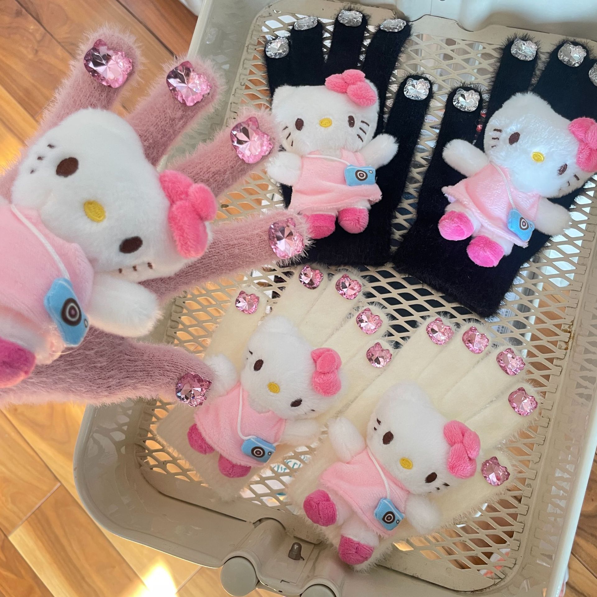 HelloKitty water diamond cute plush gloves for autumn and winter, Kitty Cat doll, warm knitted five-fingered gloves for girls pic 1