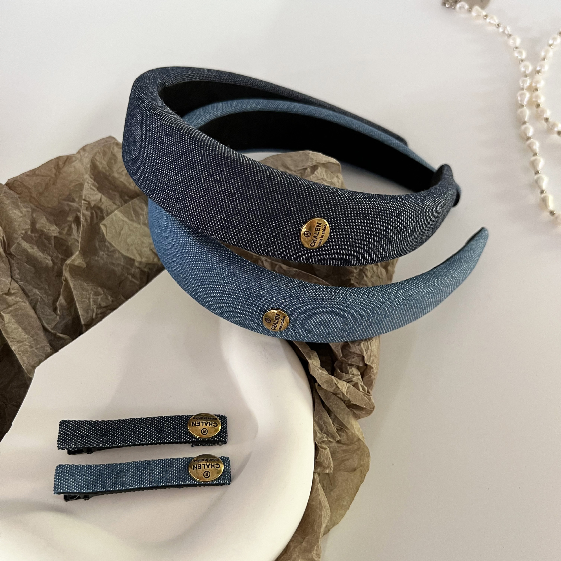 Korean denim gold label hair band and hairpin set, retro and high-end, high top sponge hair band, elegant side clip hair accessory pic 2