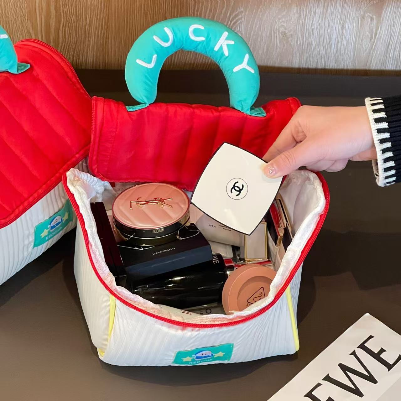 小房子化妆包可爱大容量高颜值手提便携防水旅行收纳包加厚洗漱包详情8