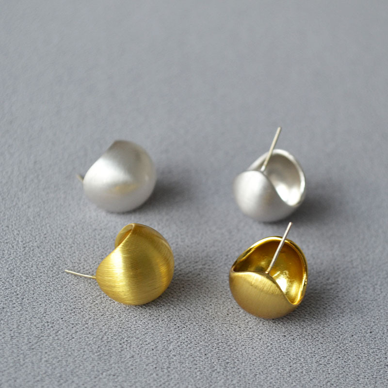欧美小众设计黄铜空心半球拉丝镀金镀银ins高级感925银针耳钉耳饰详情1