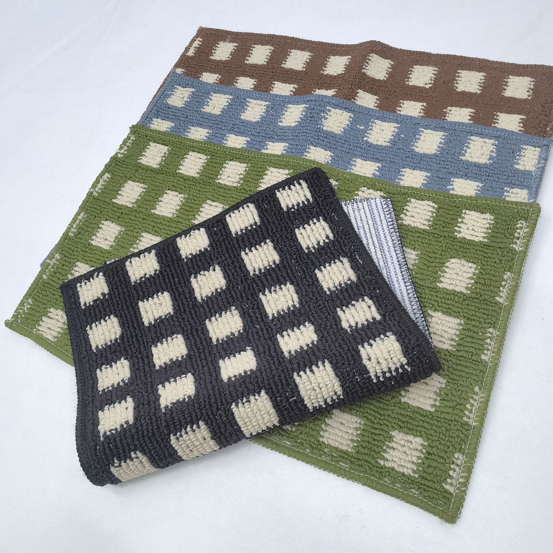 圈绒丙纶格调提花方格白色TPR底室内厨房客厅卫生间防滑地垫脚垫详情4