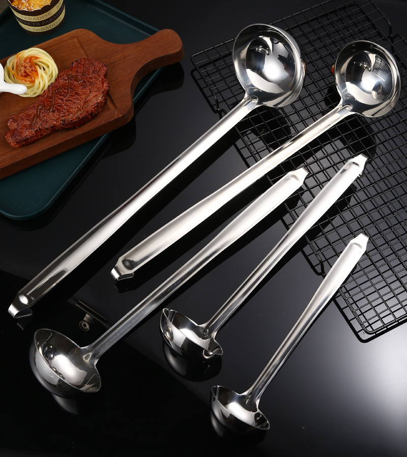 不锈钢带钩汤桶勺加厚加深长柄家用汤勺粥勺酒店安士量勺打酒勺详情17