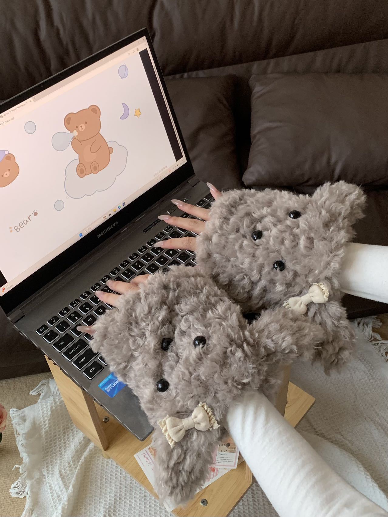 新卡通毛茸茸可爱斜耳狗毛绒手套时尚护手女加厚保暖百搭时尚袖套详情4