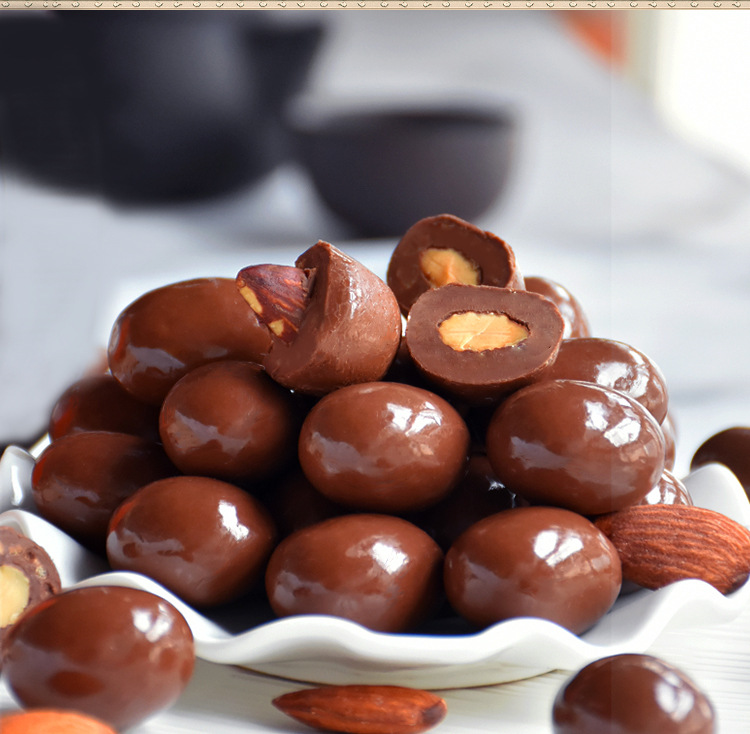 马来西亚进口倍乐思黑巧克力35g 扁桃仁夹心牛奶巧克力口感丰富 休闲零食美味可口详情9