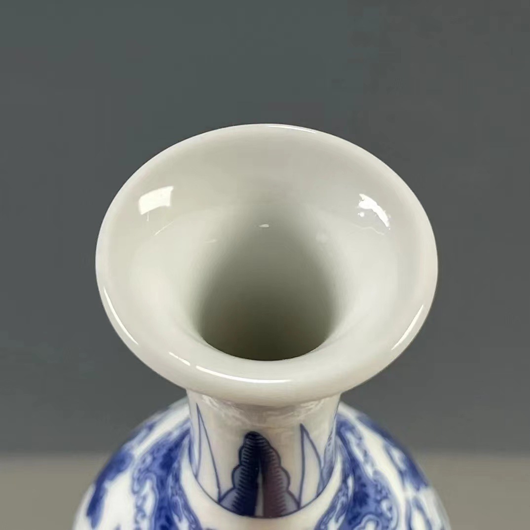 Blue and white porcelain mini vases, ceramic ornaments, Chinese-style vases, Jingdezhen vase wholesale, ceramic gourd small flower vases pic 2