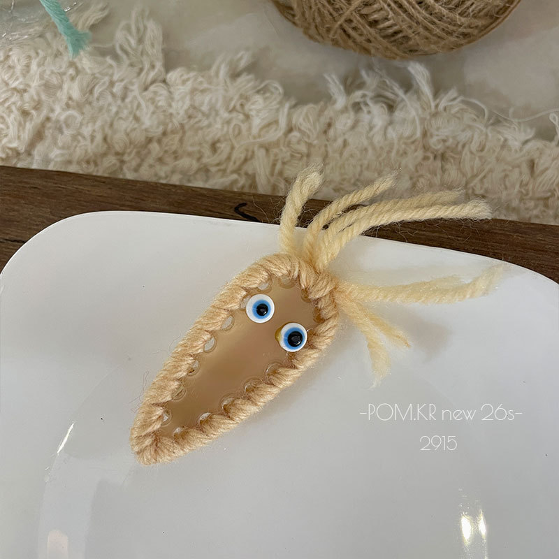 pom.kr新款秋冬创意复古毛绒绒几何边夹可爱碎发刘海夹百搭鸭嘴夹详情6