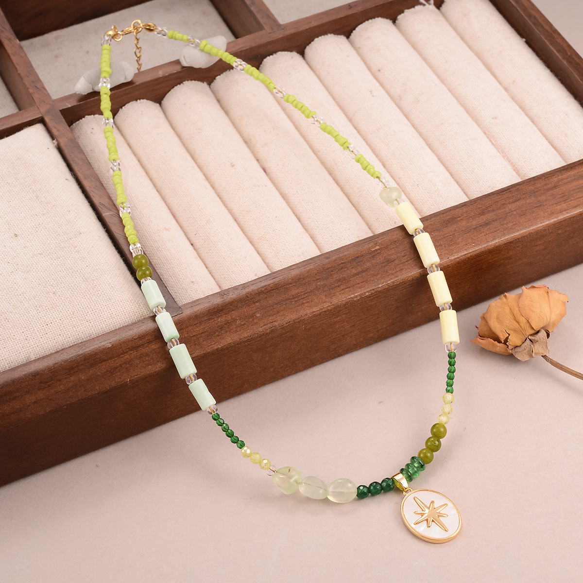 Simple and fresh heart-shaped geometric necklace, summer versatile beaded dopamine necklace, fashionable new collarbone chain for women pic 30