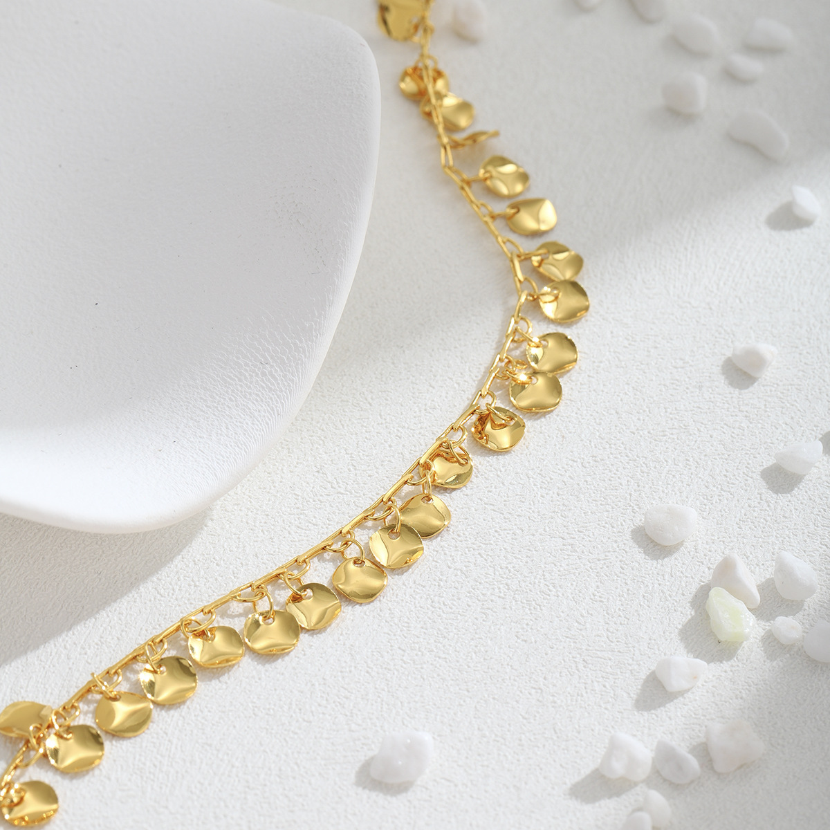 2024新款柏伶时尚百搭创意波光粼粼项链闪亮精品创意铜项饰详情7