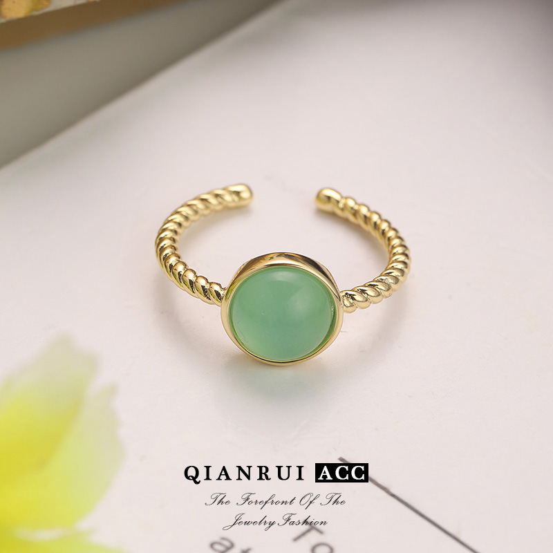 批发新款碧玉戒指女小众设计钻石高级复古风轻奢个性指环感法式详情21