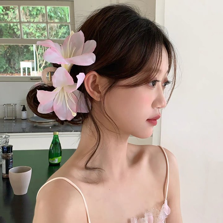 超仙氛围感仿真百合花朵发夹唯美高级感后脑勺盘发鲨鱼夹发抓头饰详情19