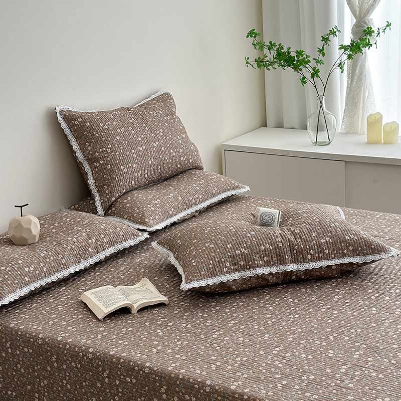 Lisa series, a three-piece set of all-cotton high-temperature sand-washed cotton bed cover, is skin-friendly, breathable and suitable for all seasons pic 59