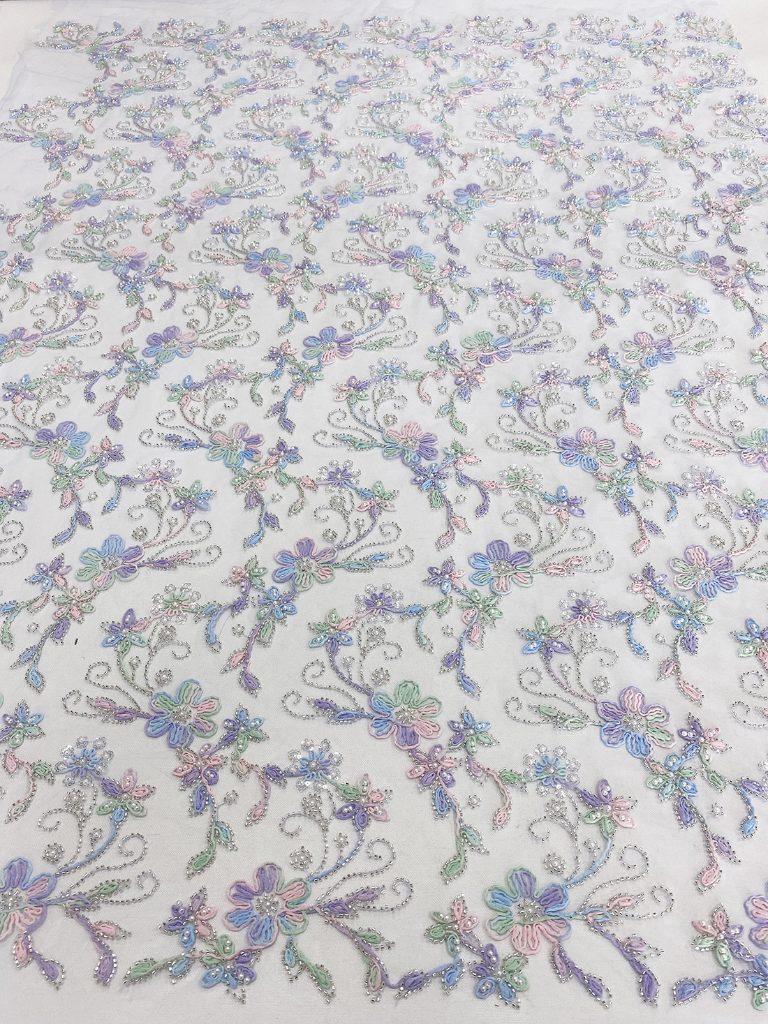 工厂现货时尚彩色多色盘带蕾丝珠子绣花女装婚纱礼服面料LACE详情8