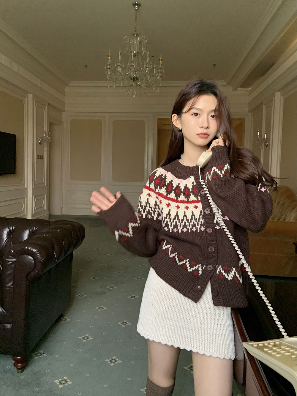 费尔岛复古美式少女撞色波普提花单排扣针织开衫厚实保暖毛衣外套详情19