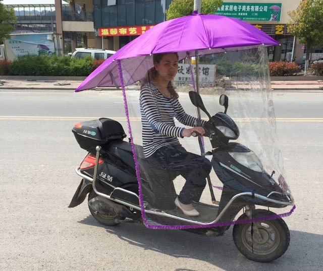 电动车挡雨帘电瓶车遮阳伞雨披摩托车伞雨披踏板车挡风雨帘雨披详情5