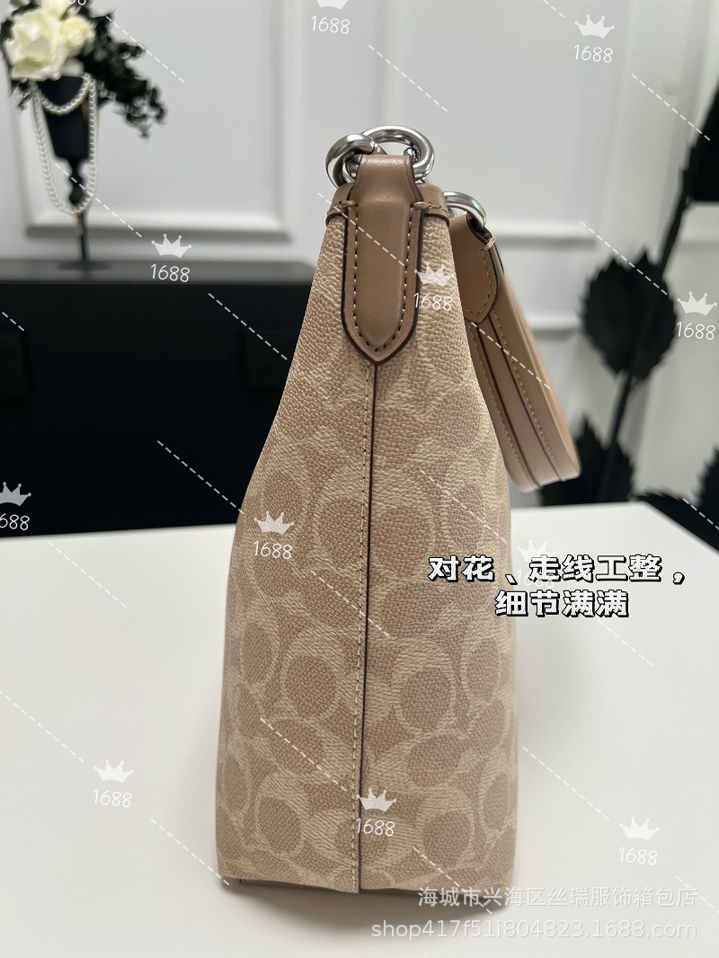 新款流浪包百搭配牛皮对花版字母腋下包斜挎包质感斜挎购物袋详情20
