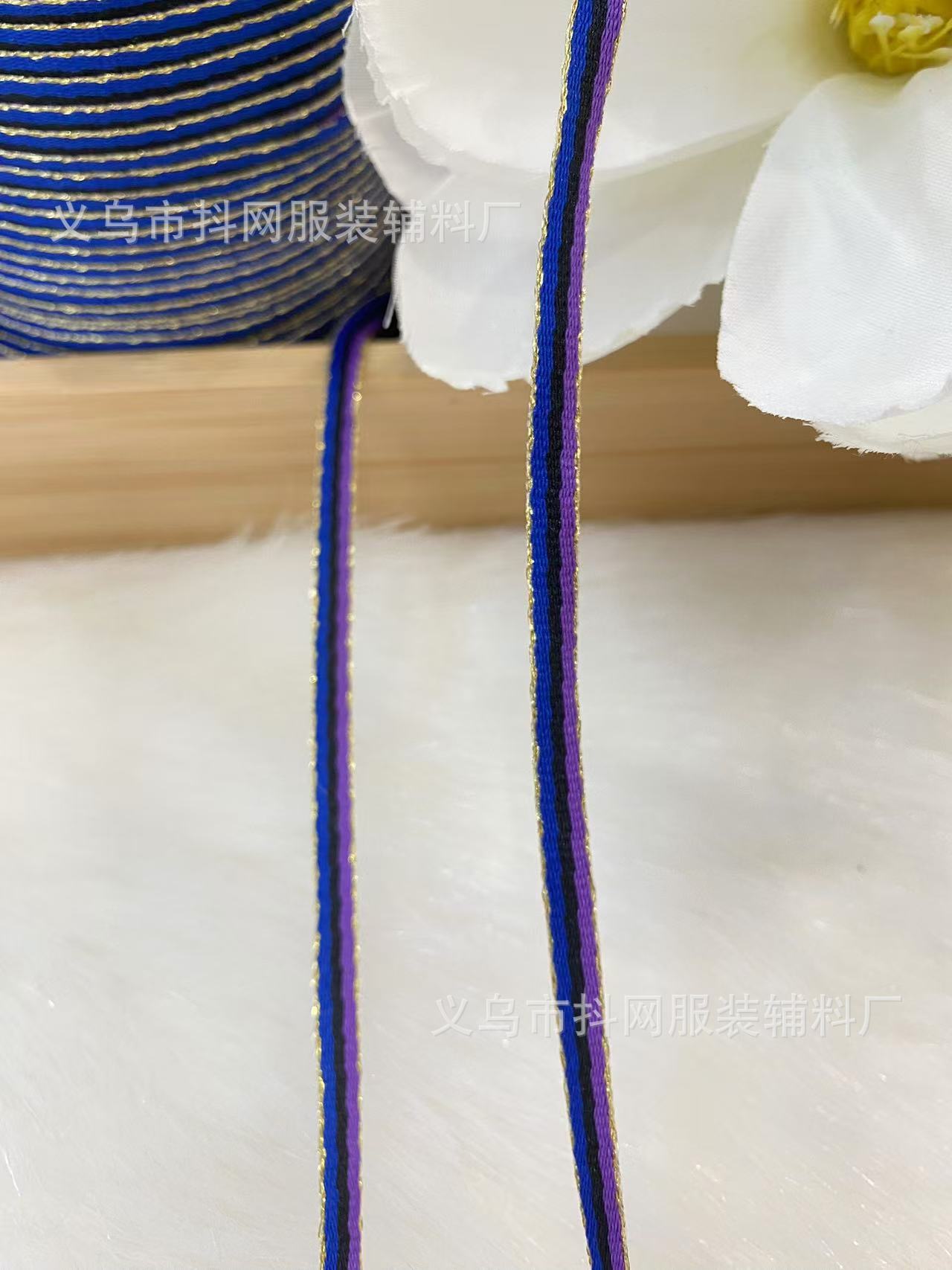Wholesale of 0.6CM new three-color gold-edge webbing, red and green striped Christmas ribbon gifts, diy packaging, accessories and ribbons pic 12