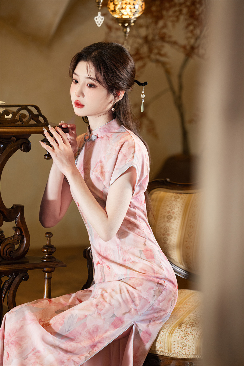 The new Chinese style of traditional Chinese style improvement 2025 Spring/Summer new mesh sleeved dress is suitable for young ladies to wear daily in cheongsam pic 2