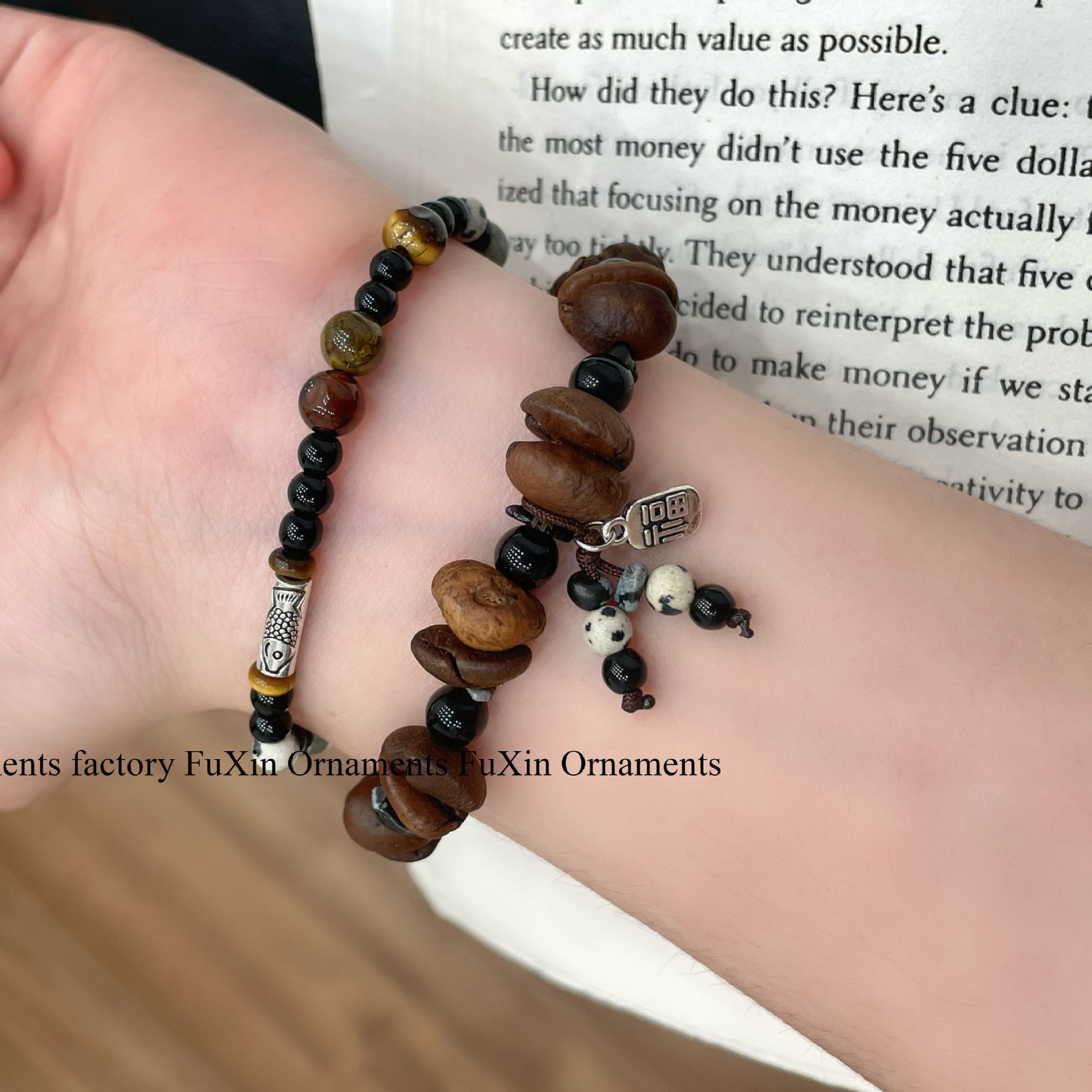 The new unique coffee bean bracelet features a niche and versatile design, a retro style for both men and women, and a new Chinese style for best friends and couples pic 11