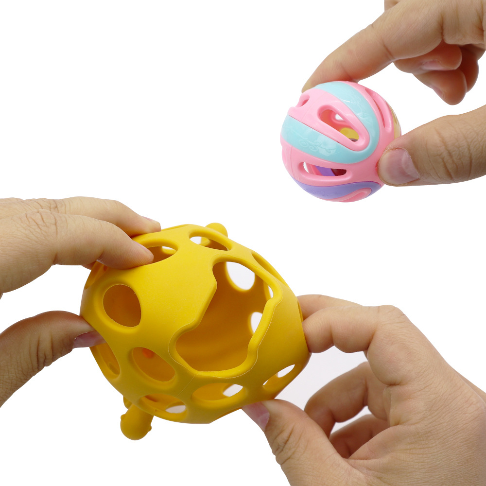 Cross-border new Manhattan Ball 0-3 baby food-grade silicone hand-held ball hand-cranked bell baby chewing gum pic 7