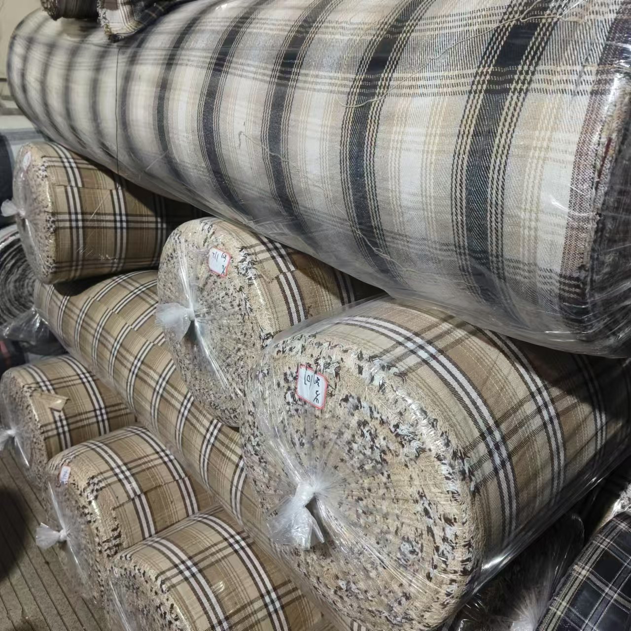 色织格子磨毛布格子衬衫格子裤面料春秋款时装台布工艺品面料详情3