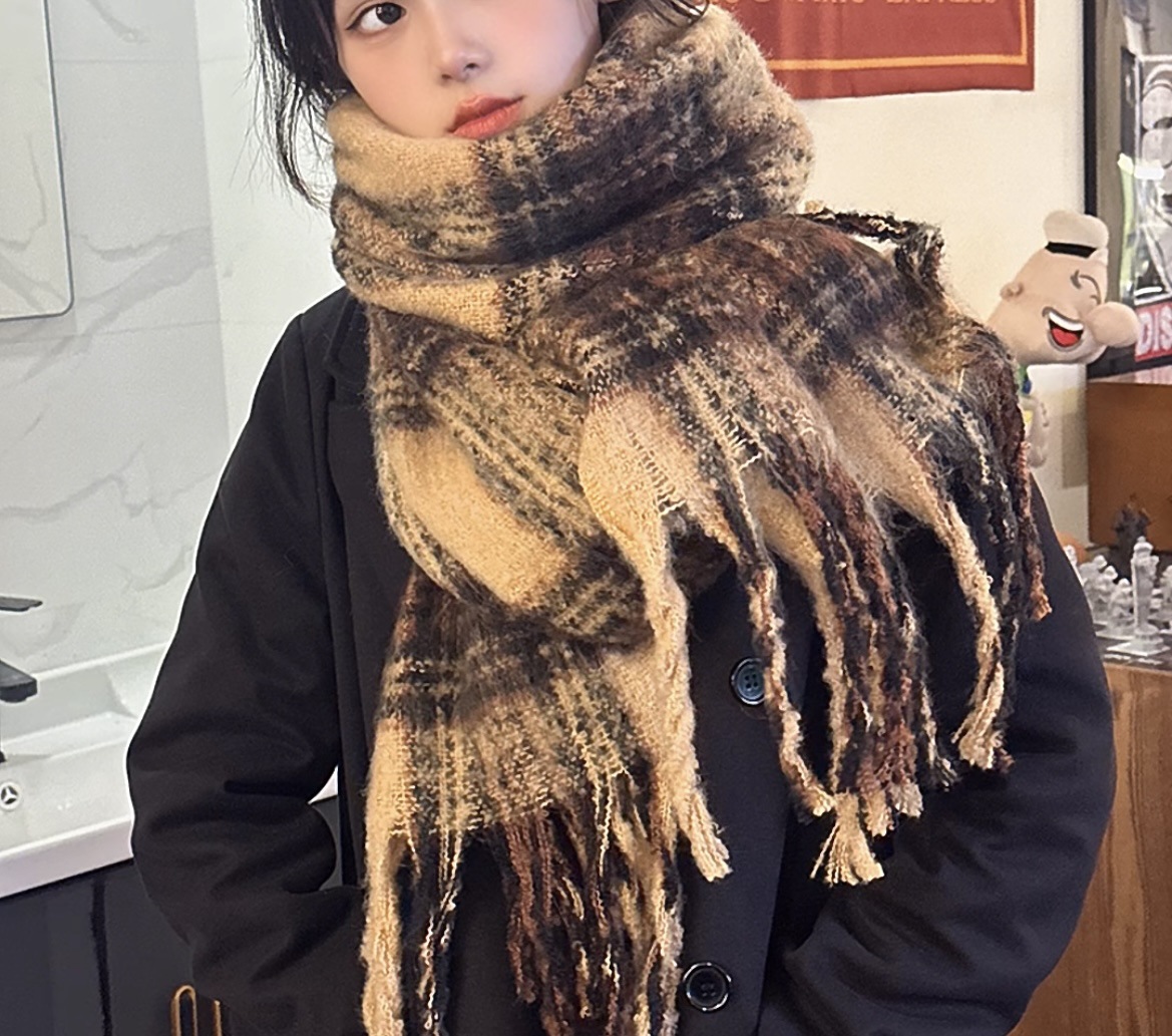 2024美拉德新款复格子 围巾 纯色 马海毛爆款围巾新年围巾高级感详情2