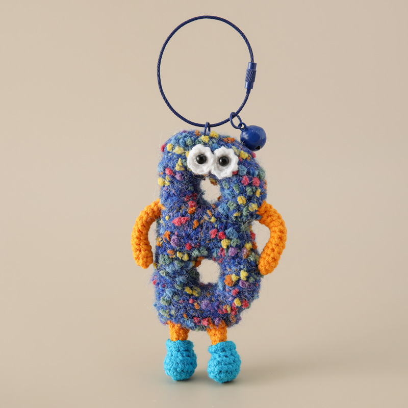 课堂知识创意学生英文字母毛线钥匙扣26个字母挂件手混线包包挂饰详情3