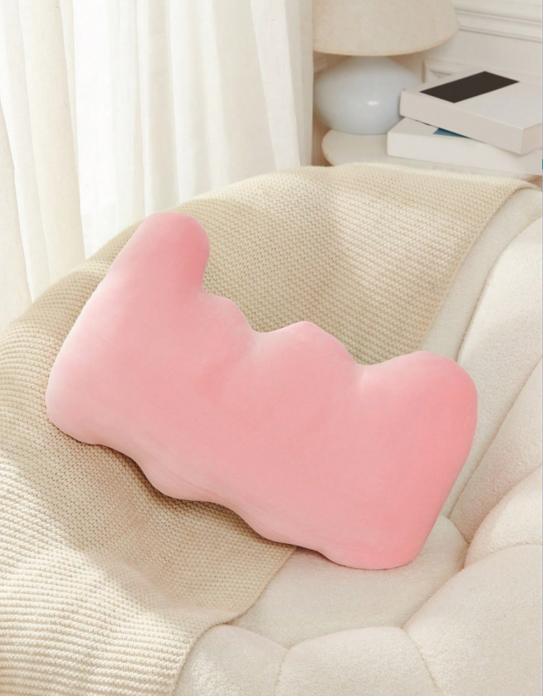 可爱心形抱枕被毛绒沙发靠垫床上头抱枕午睡护腰靠背垫汽车用坐垫详情28