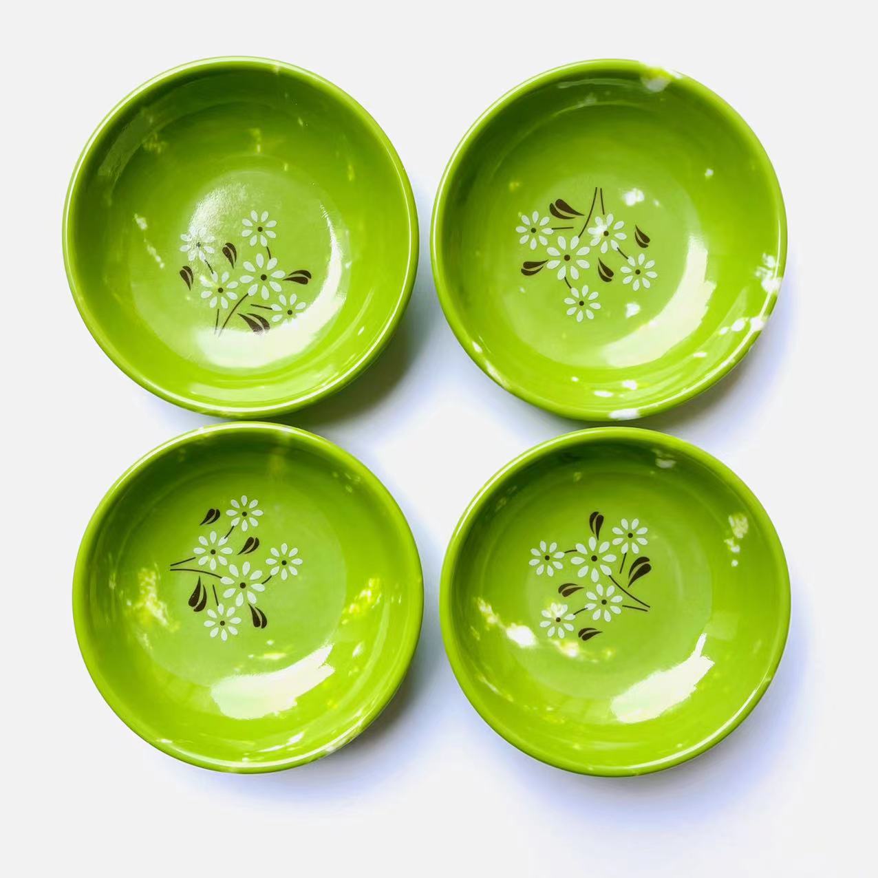 【 Zone 1-11 】 Green B Flower Plate 310 per box, 1,240 per box. Printed vinegar plate, Small plate, dipping sauce plate, small plate, fast food plate. 1 yuan, 2 yuan. Source gift pic 2