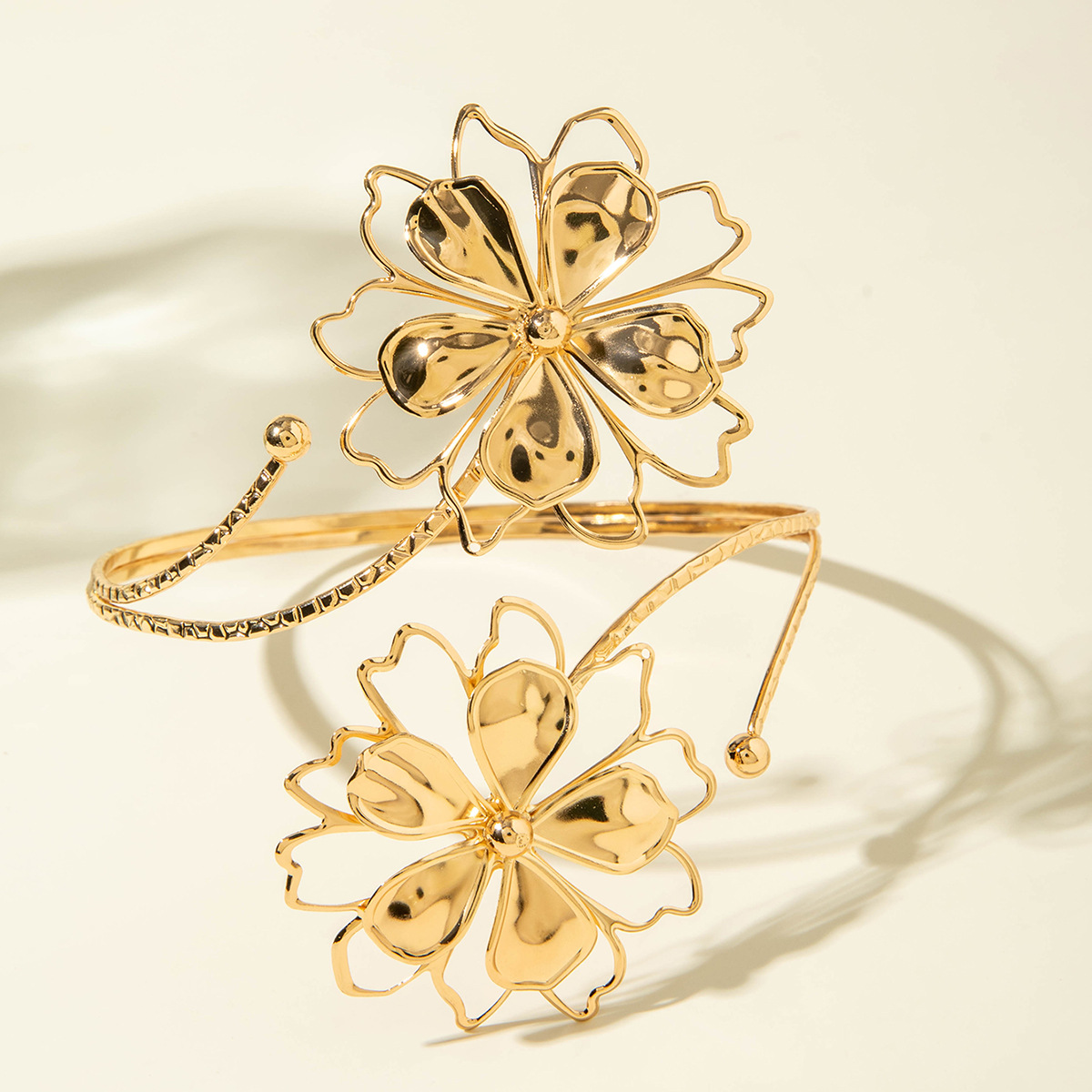 亚马逊跨境个性冷淡风海星手臂镯线条计感蝴蝶环形开口臂镯女详情72