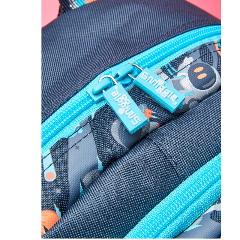 في أستراليا، حقيبة أطفال متوسطة الحجم من طراز Smiggle متوسطة، للتسلية في الهواء الطلق pic 3