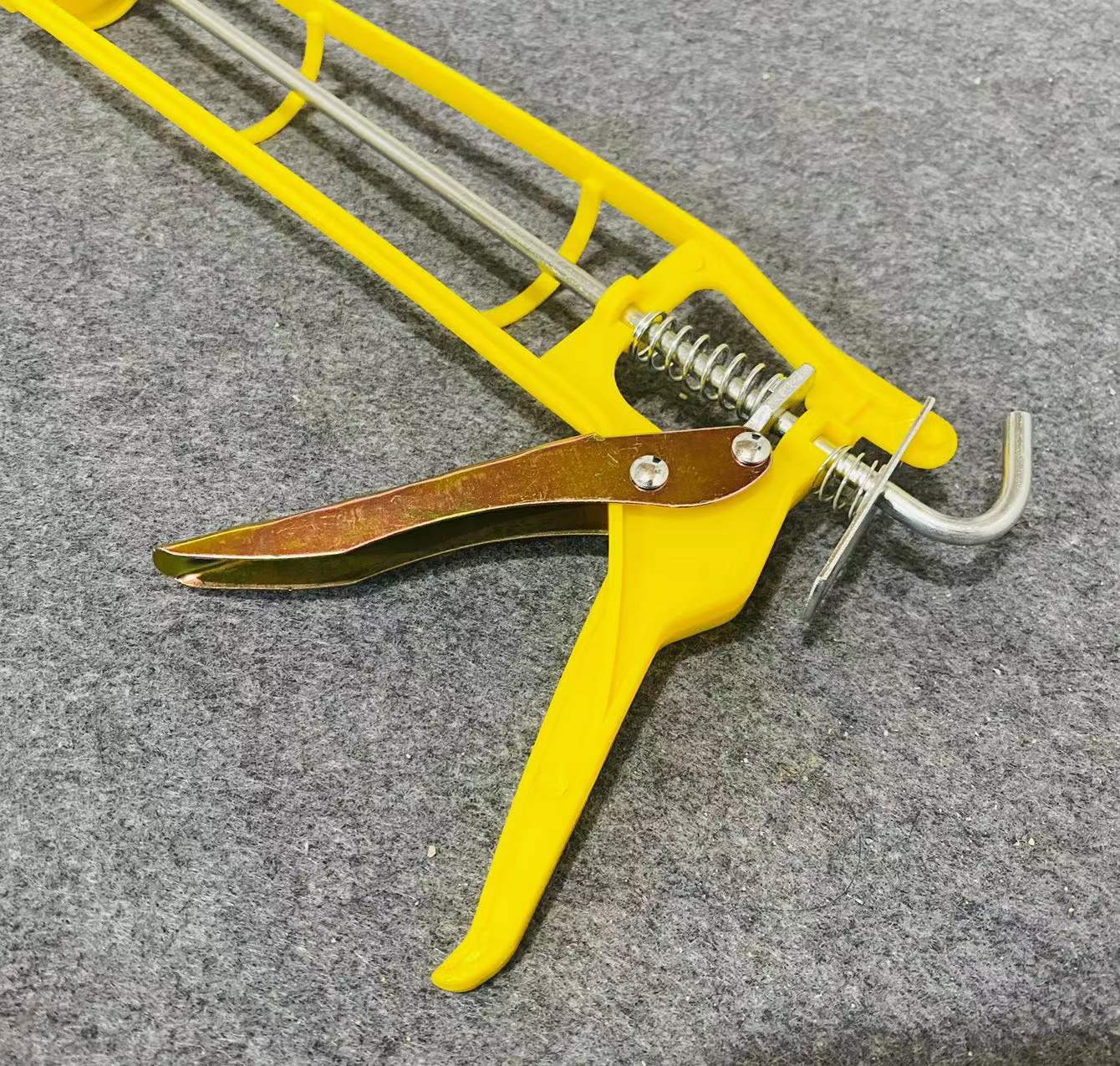 Plastic glass glue gun, yellow small double-column glass hard glue gun, gluing and pressing glue gun, structural soft glue gun, grouting tool pic 5