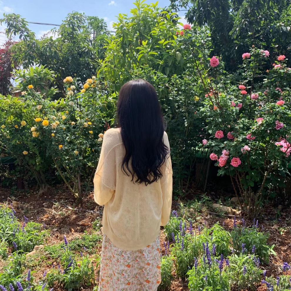 2024秋夏新款显白复古碎花v领吊带雪纺连衣裙仙女裙女针织开衫详情2