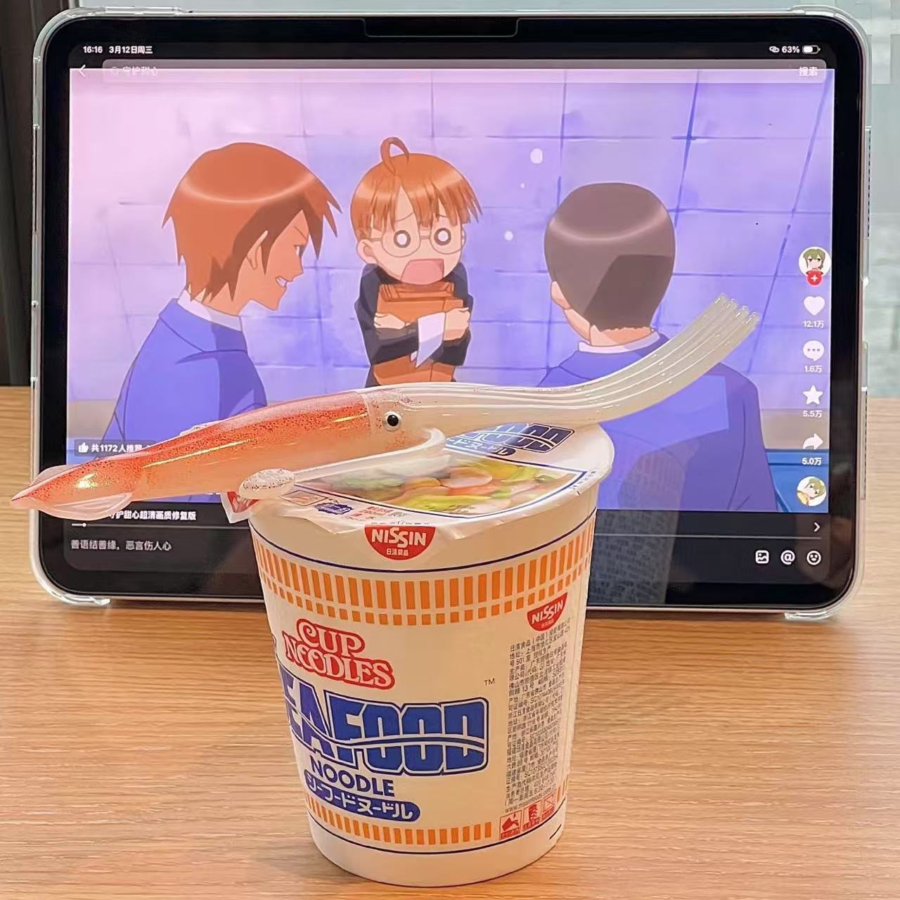 厂家直销小红书同款日本日清鱿鱼乌贼趣味叉子异形叉个性餐叉可爱详情5