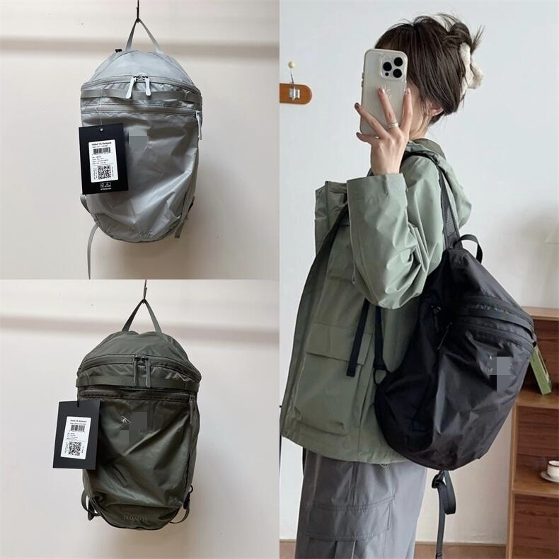 The chicken skeleton backpack heliad15L is a lightweight outdoor hiking backpack for both men and women, and a portable waterproof bag for casual hiking pic 1