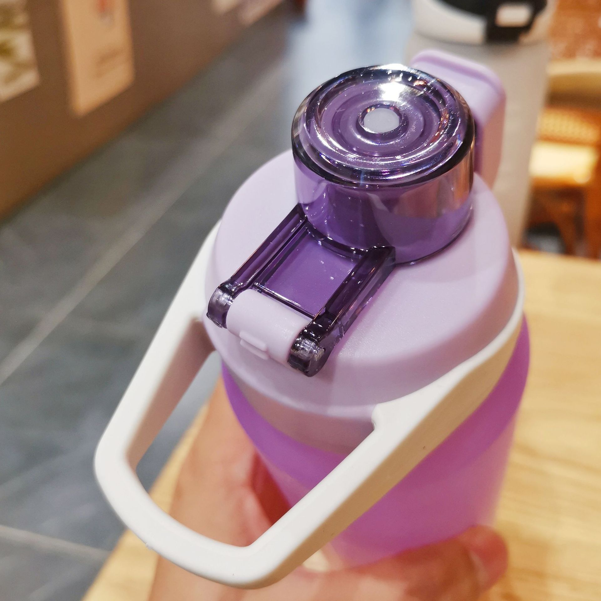 Cross-border high-appearance-level large-capacity frosted portable straw cup, summer inS-style anti-drop gradient plastic water cup pic 11
