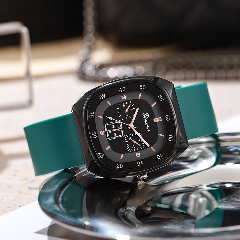 新款抖音高颜值女时尚硅胶带方形手表 女士三针石英腕表外贸详情2