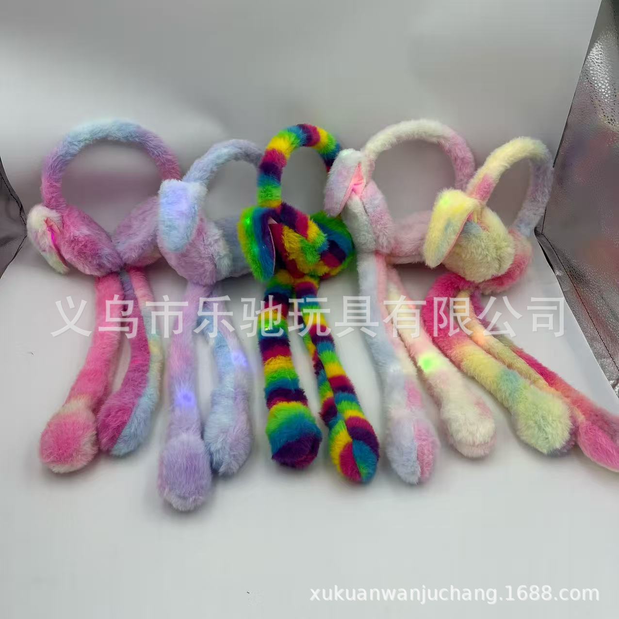 新款会动兔耳朵毛绒耳罩发光可爱保暖网红款厂家批发毛绒布艺公仔玩具详情9
