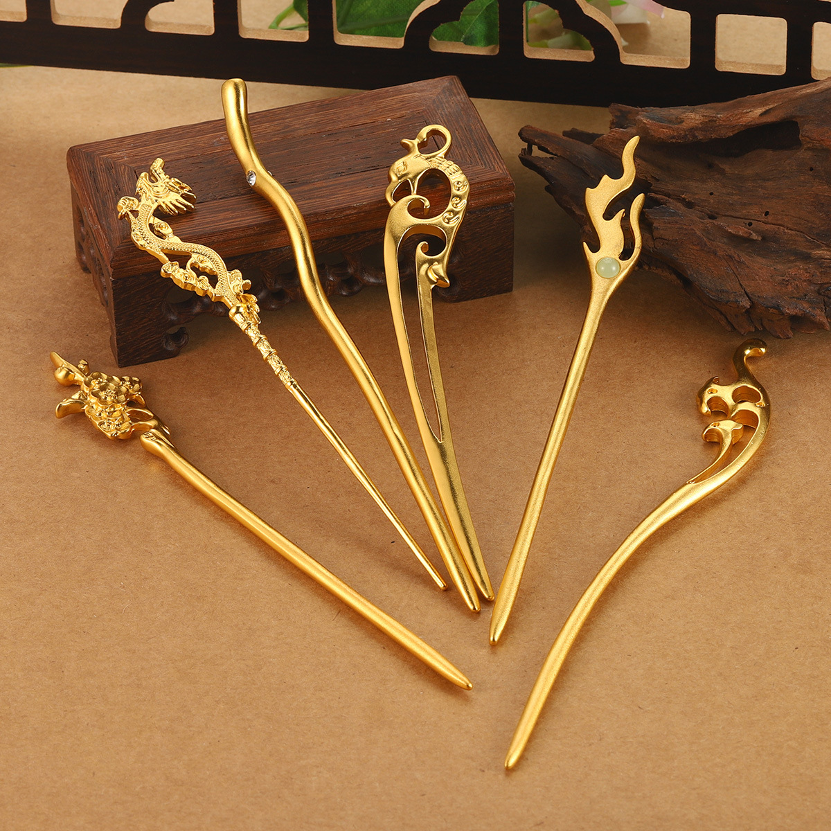 New ancient-style hair accessories, new hair forks, high-end Hanfu accessories, high-end ornaments, hollowed-out dragon geometric auspicious cloud hairpins wholesale pic 18