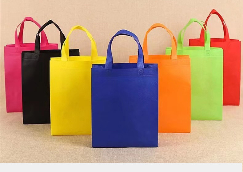 Customized eco-friendly non-woven fabric bags for clothing stores, thickened non-woven fabric handbags with film coating and logo printing pic 9