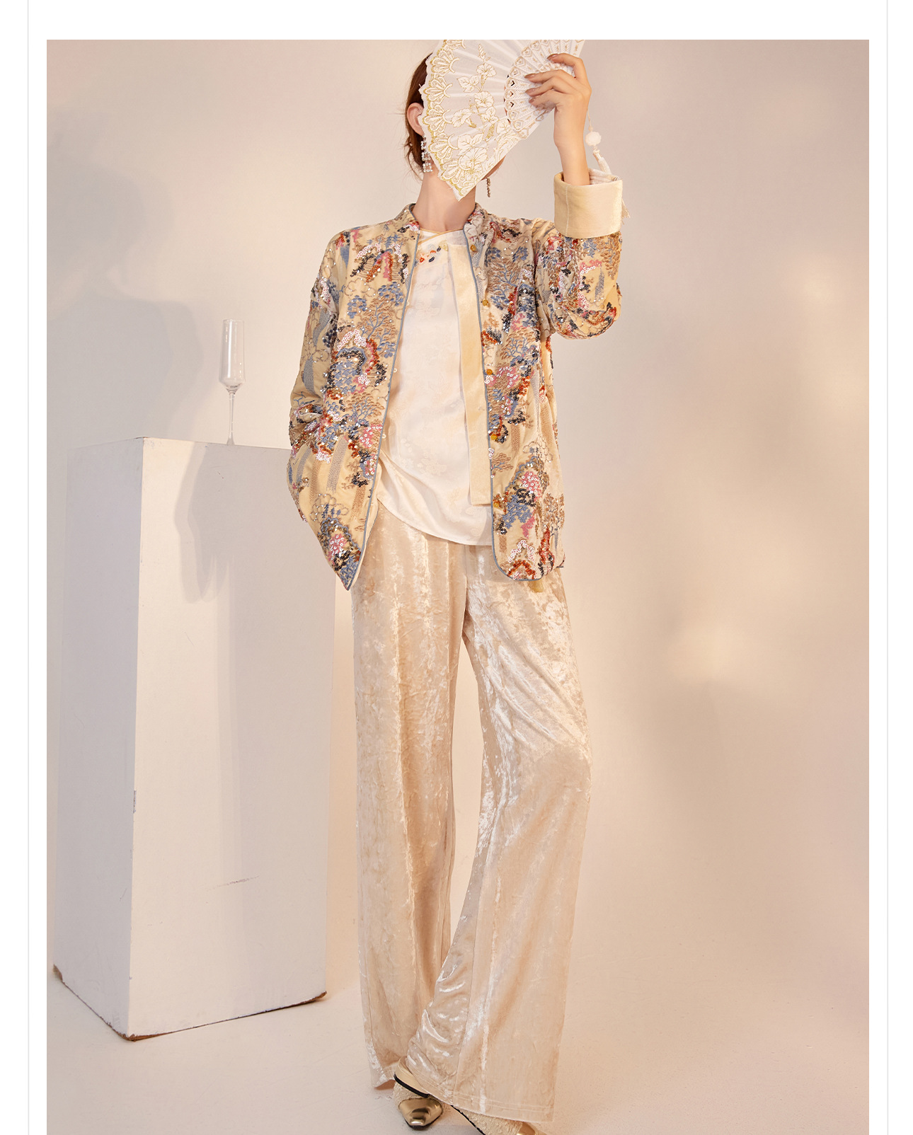 New Chinese-style top for women in the autumn and winter of 2025, featuring a heavy sequined embroidery design on cotton-padded jackets pic 9
