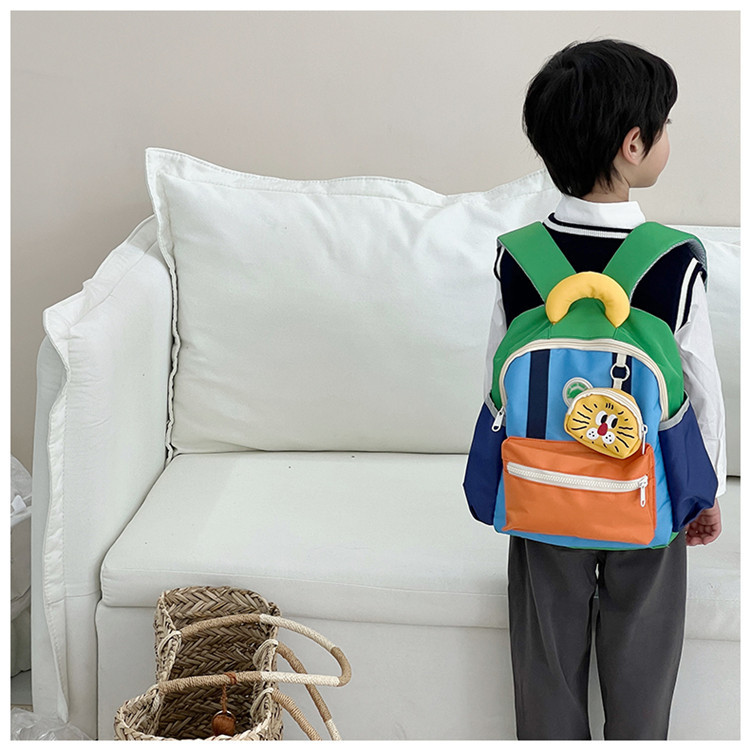 幼儿园儿童双肩包男童大容量背包2024新款可爱女孩拼色小书包外出详情11