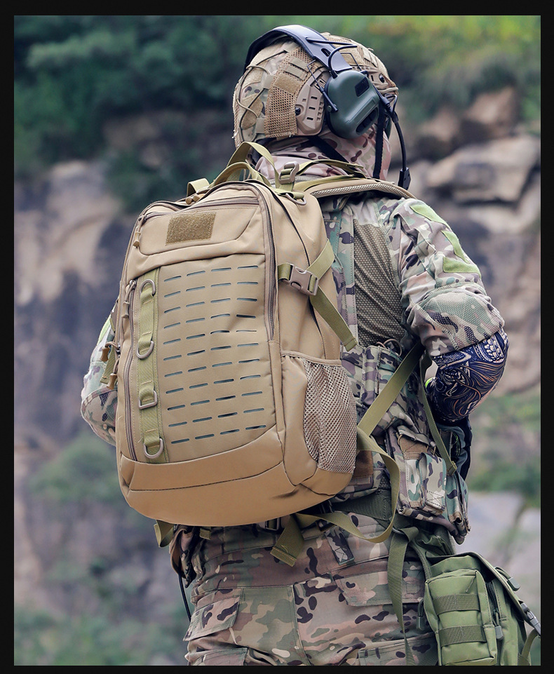 跨境工厂户外多功能战术防水背包特战应急徒步旅行登山迷彩双肩详情20