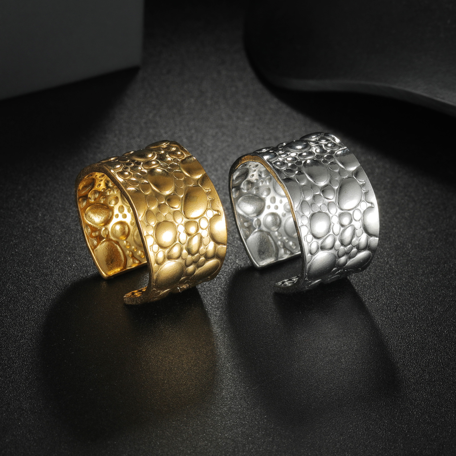 Cross-border fashion stainless steel jewelry, niche design geometric shape hydraulic three-dimensional open titanium steel ring pic 3