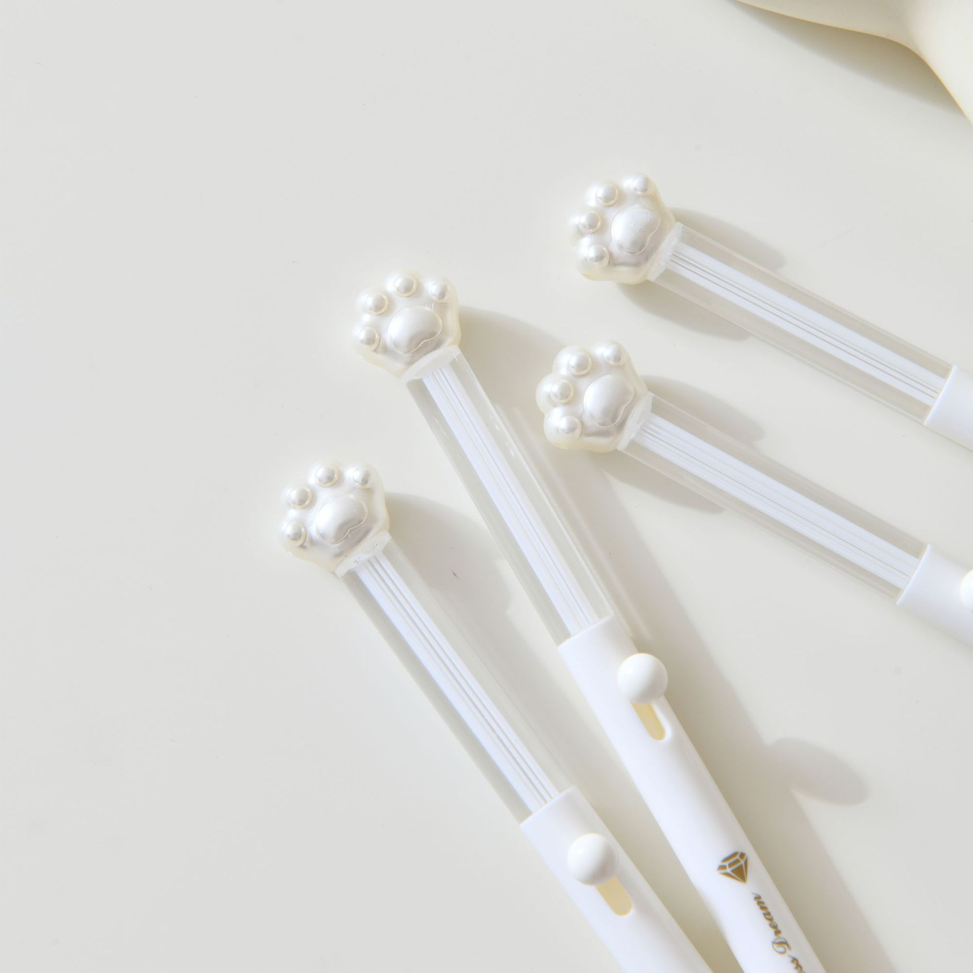 晨光可爱猫爪花朵卡通中性笔速干学生笔高颜值创意书写笔饰品配件散珠串珠详情13