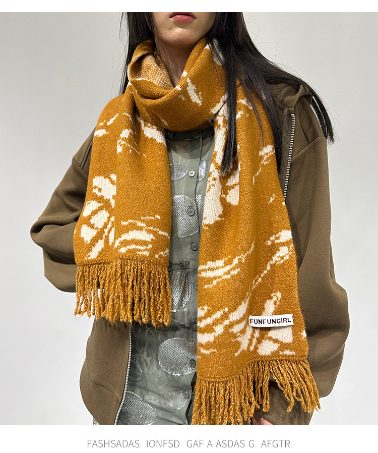 New Chinese-style wool tassel scarf for women 2024 autumn and winter, versatile, elegant and high-end shawl, thickened warm scarf pic 10