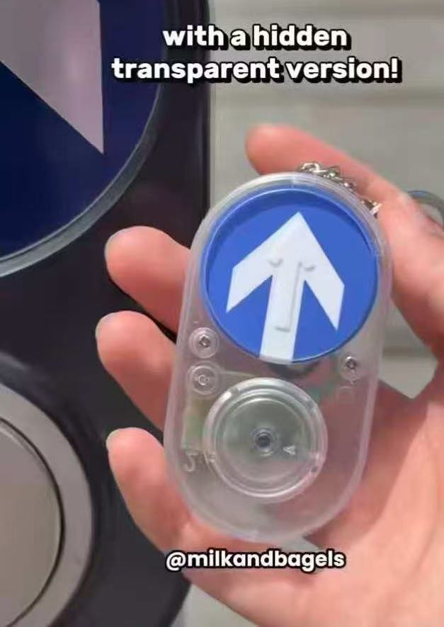 Cross-border manufacturer Australian sidewalk traffic light button keychain sound accessory creative gift Commemorative gift pic 6