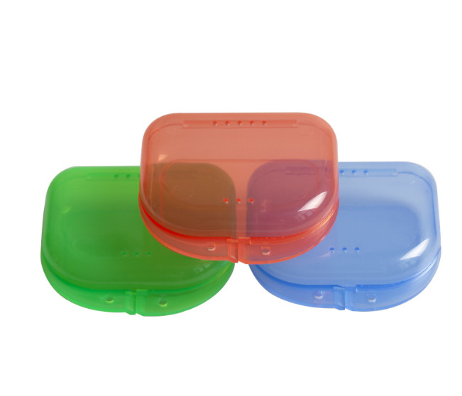 跨境专供义齿护理盒牙盒混色隐形牙套盒假牙义齿收纳盒便携储牙盒详情9