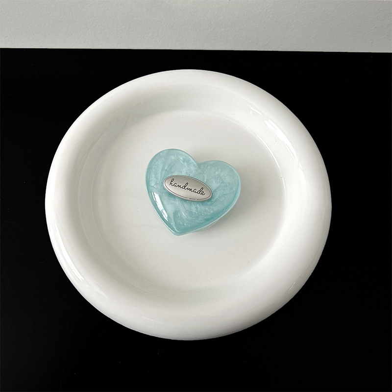 Colorful heart-shaped phone airbag stand, English light luxury ins style, high-end magnetic back sticker, desktop TV watching stand pic 14