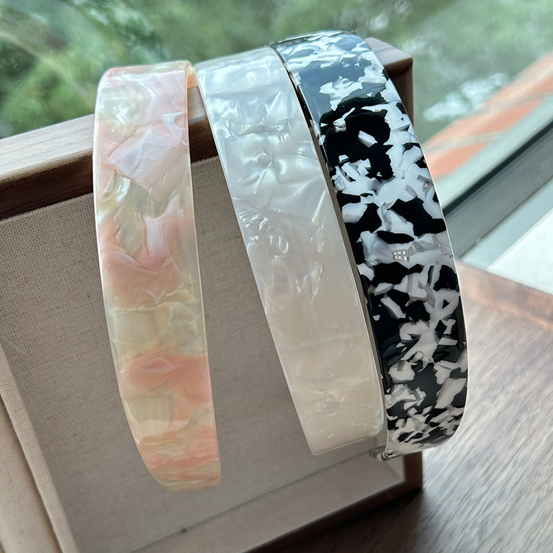 Korean acetate leopard print color hairband with teeth, anti-slip wide edge headband and hair clip, a versatile new for French style women going out pic 9